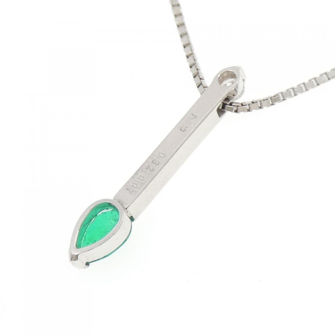 PT850 エメラルド ネックレス 0.32CT