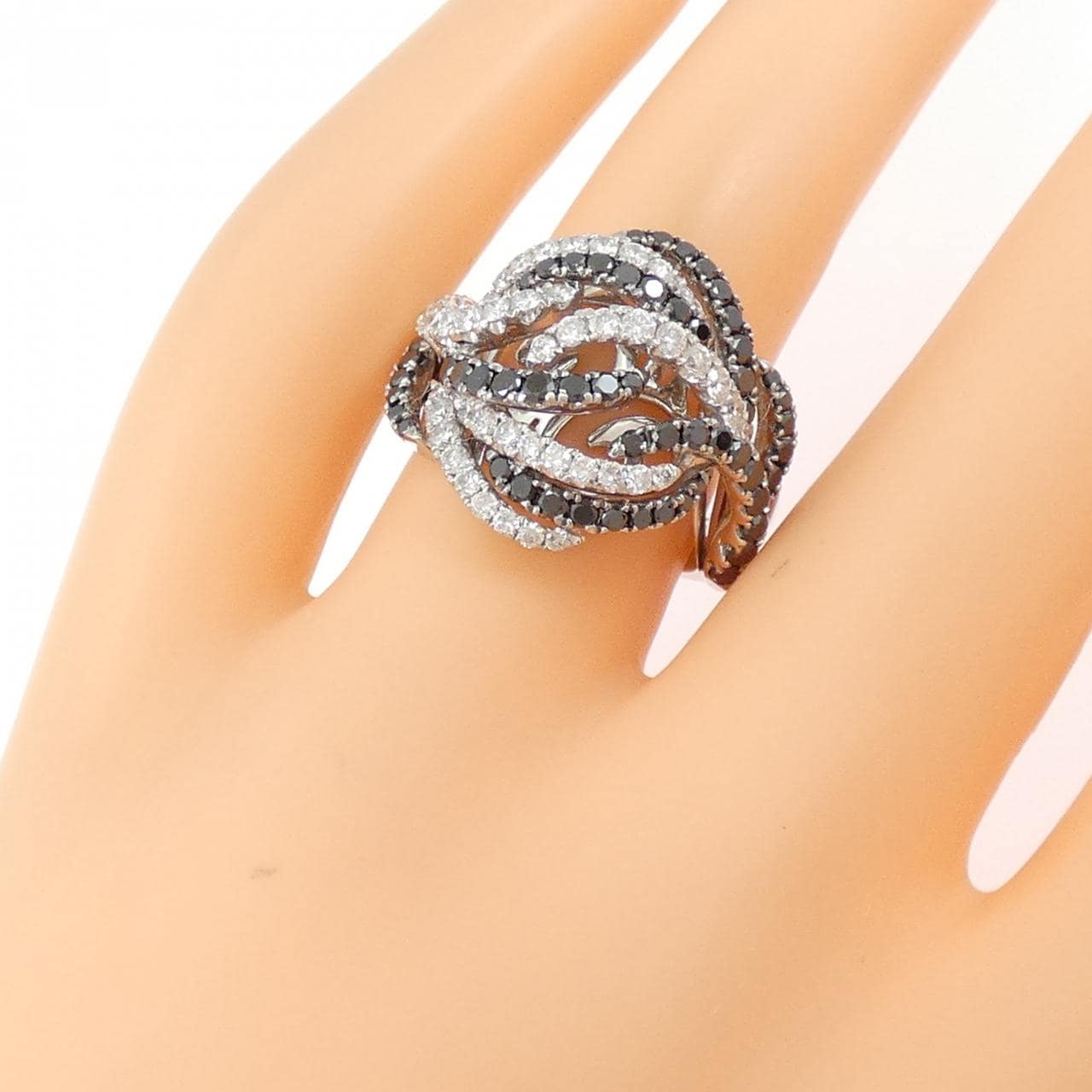 PT900 ダイヤモンド リング 0.78CT