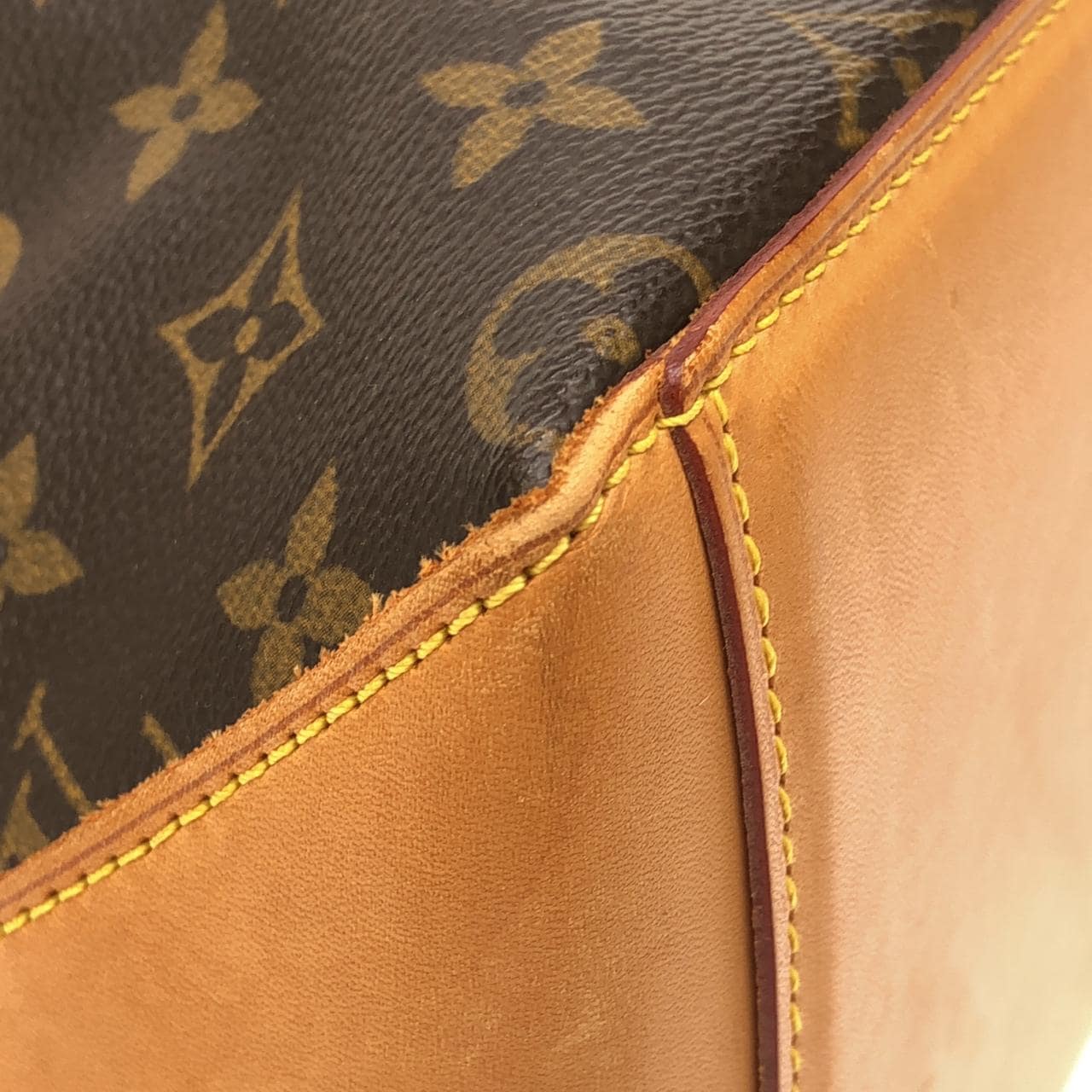 ルイヴィトン モノグラム カバ メゾ M51151 バッグ