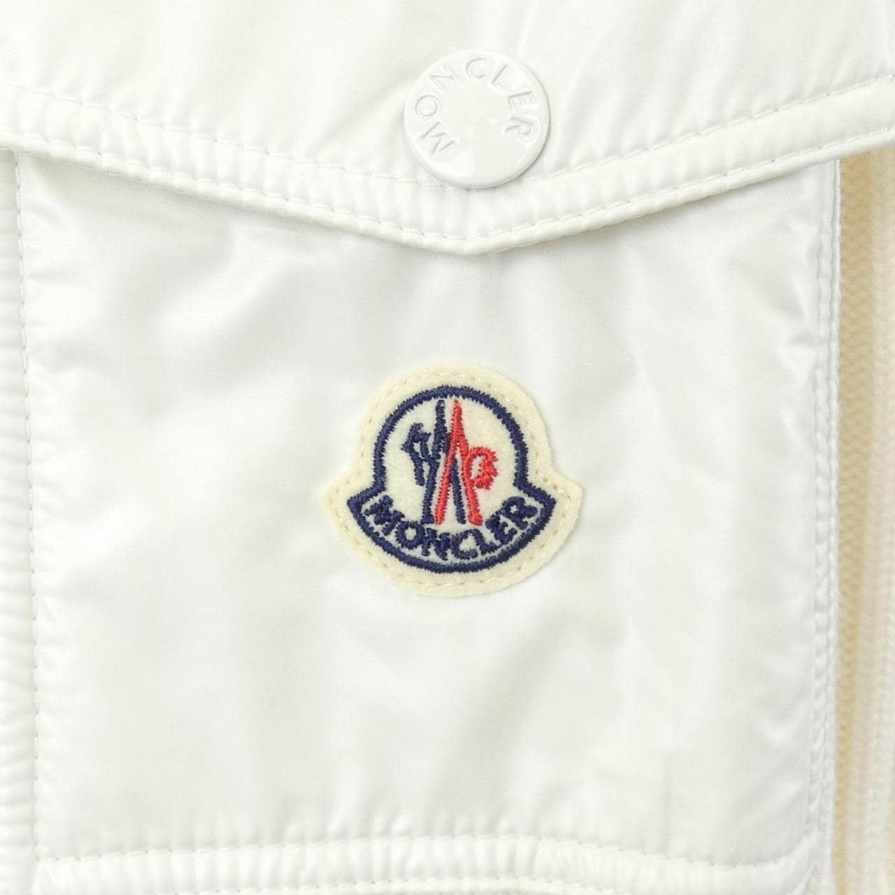 モンクレール MONCLER ダウンジャケット