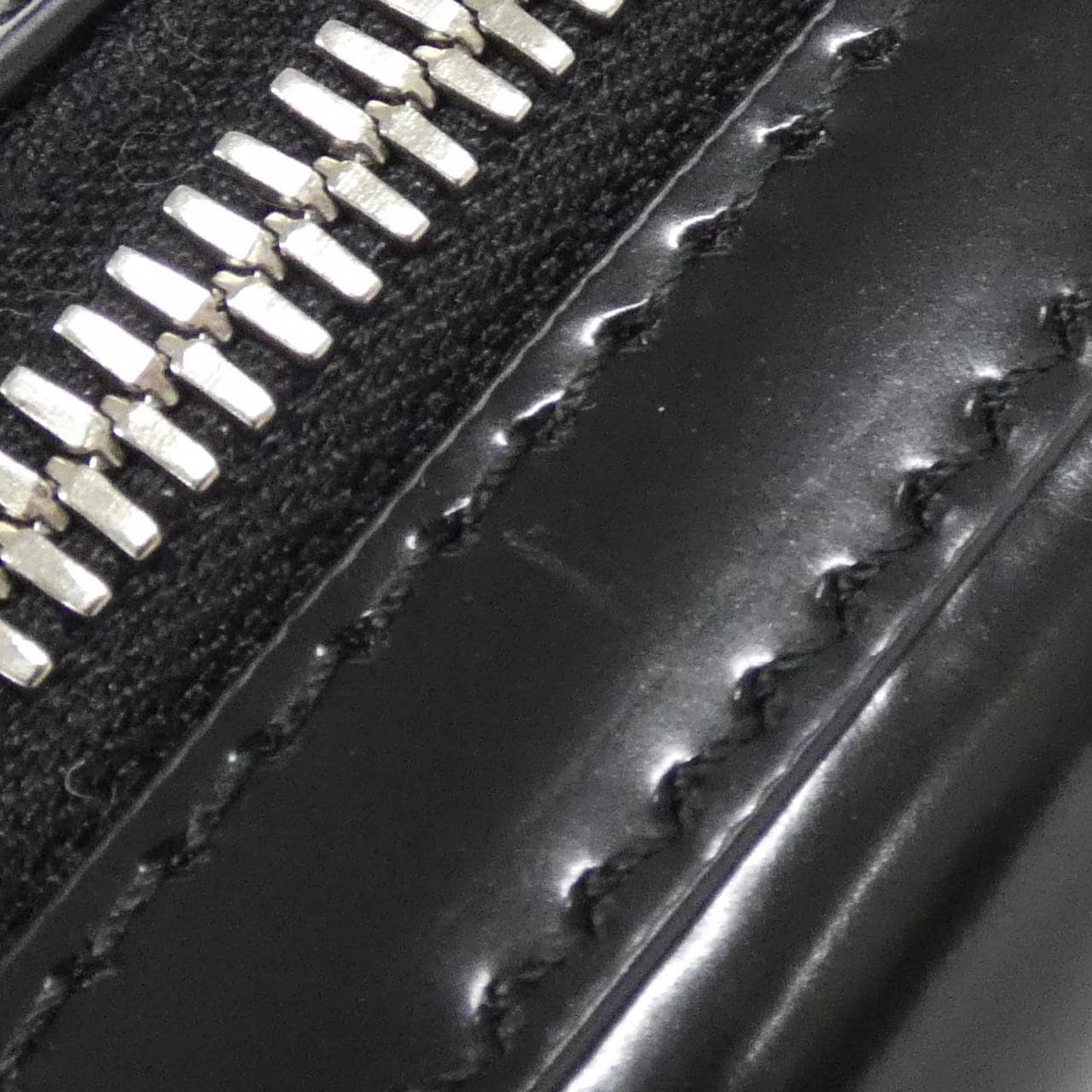 プラダ ショルダーバッグ