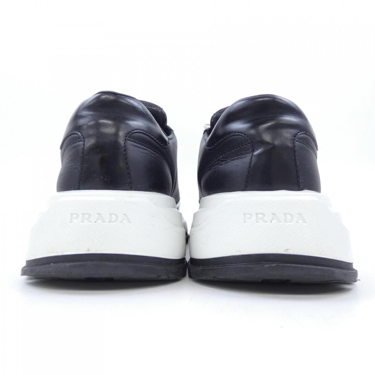 プラダ PRADA トライアングルロゴ 1E804M スニーカー