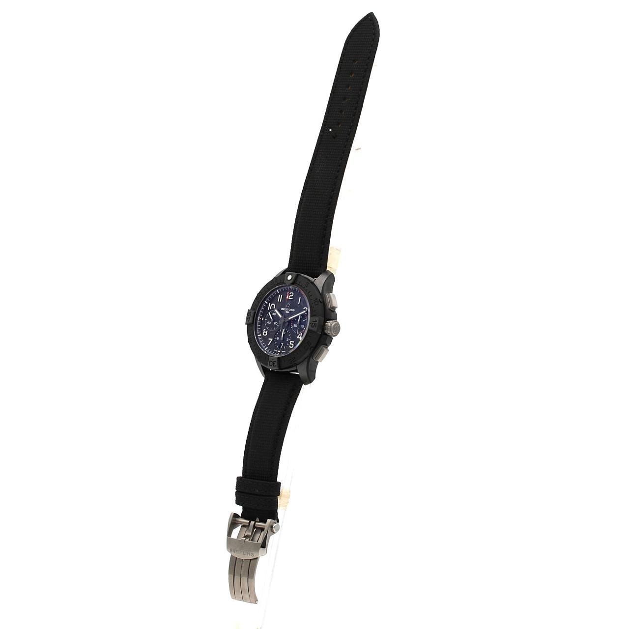 ブライトリング アベンジャーB01クロノグラフ44ナイトミッション SB0147101B1X1 セラミック 自動巻