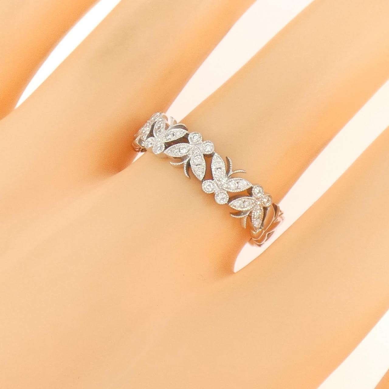 18KWG バタフライ ダイヤモンド リング 0.15CT