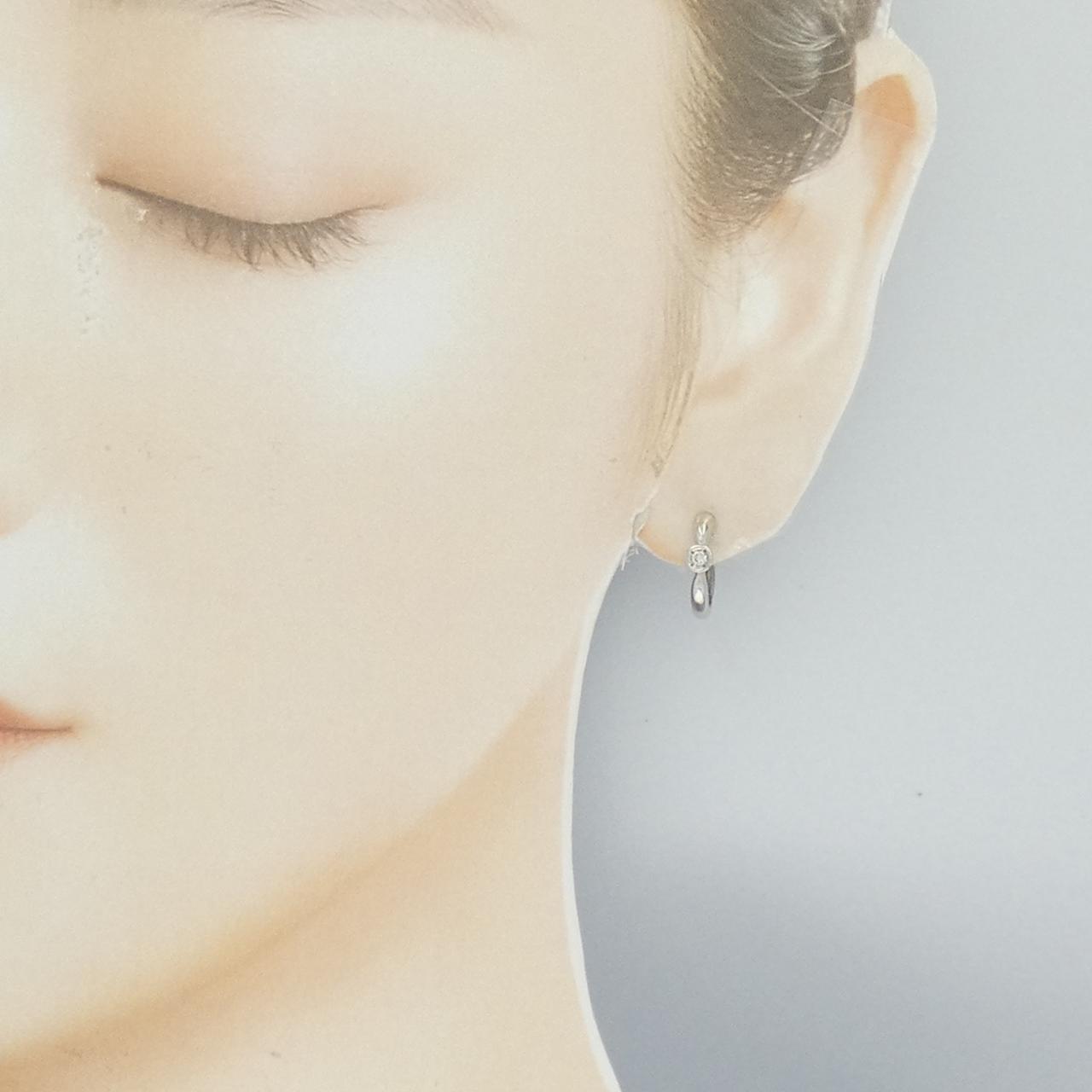 PT900 ダイヤモンド ピアス 0.06CT