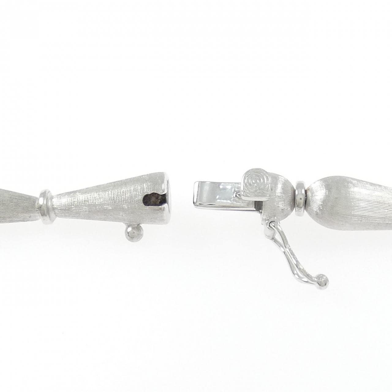 キャンペザン 750WG ネックレス