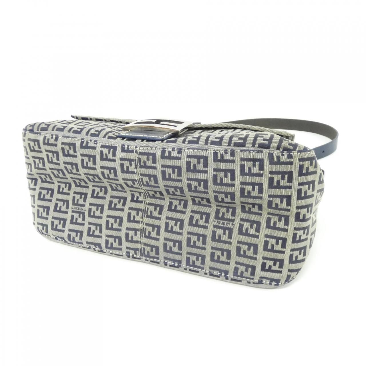 【ヴィンテージ】フェンディ マンマ バゲット 26325 ショルダーバッグ