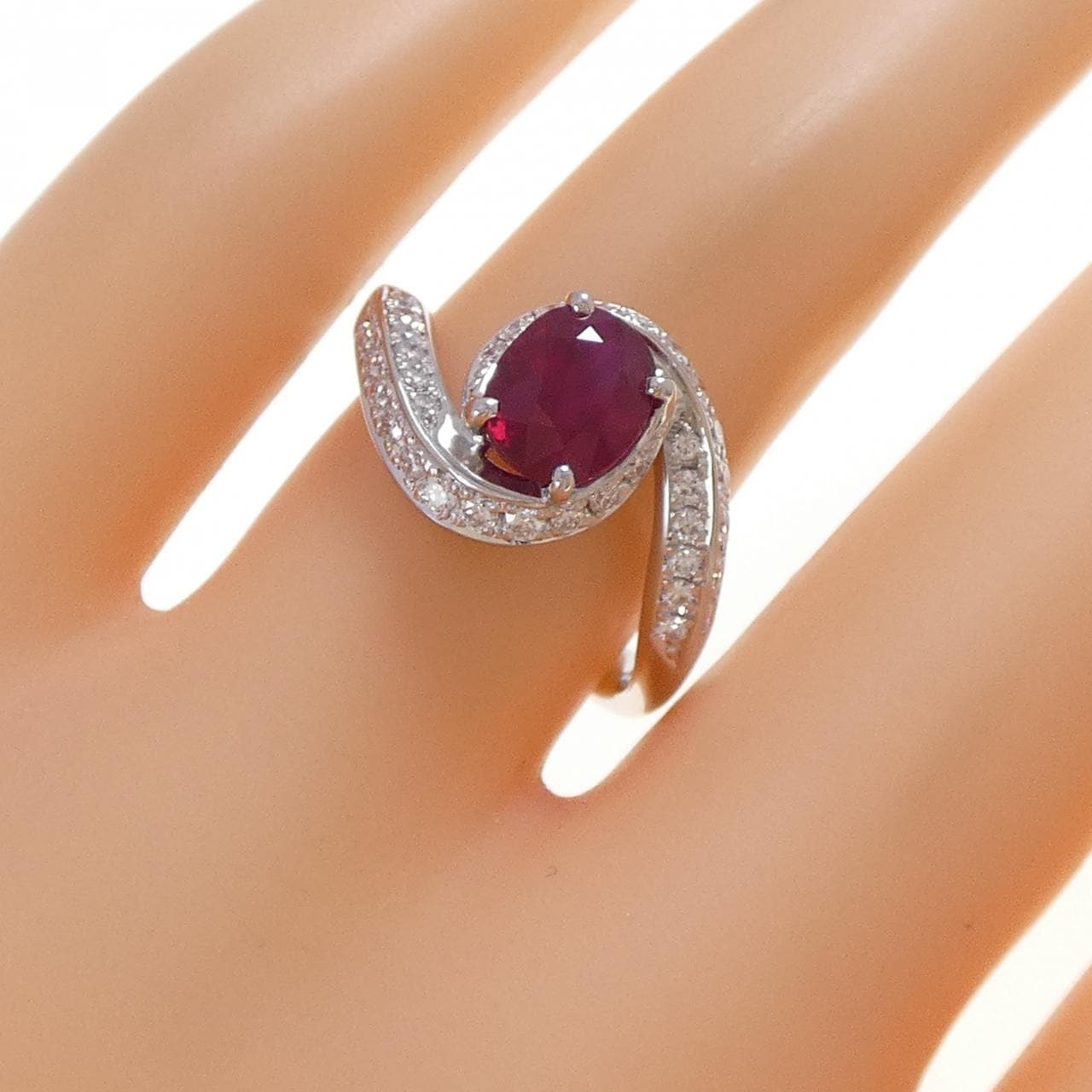 タサキ ルビー リング 1.68CT ビルマ産