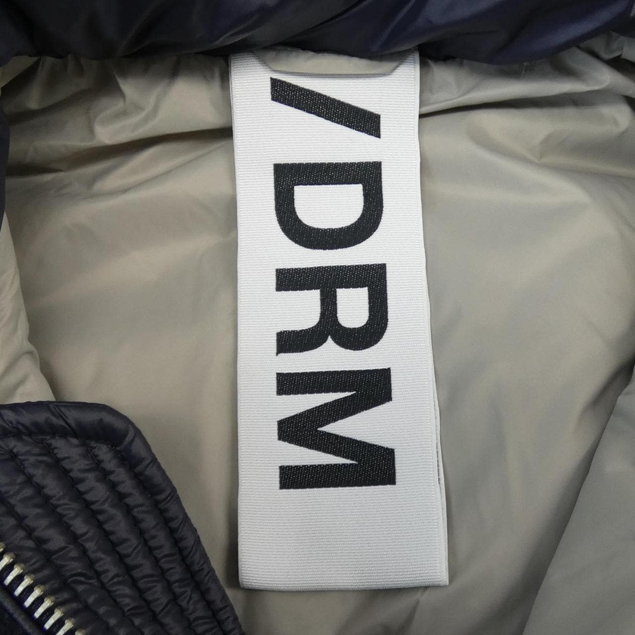 drm ダウンジャケット
