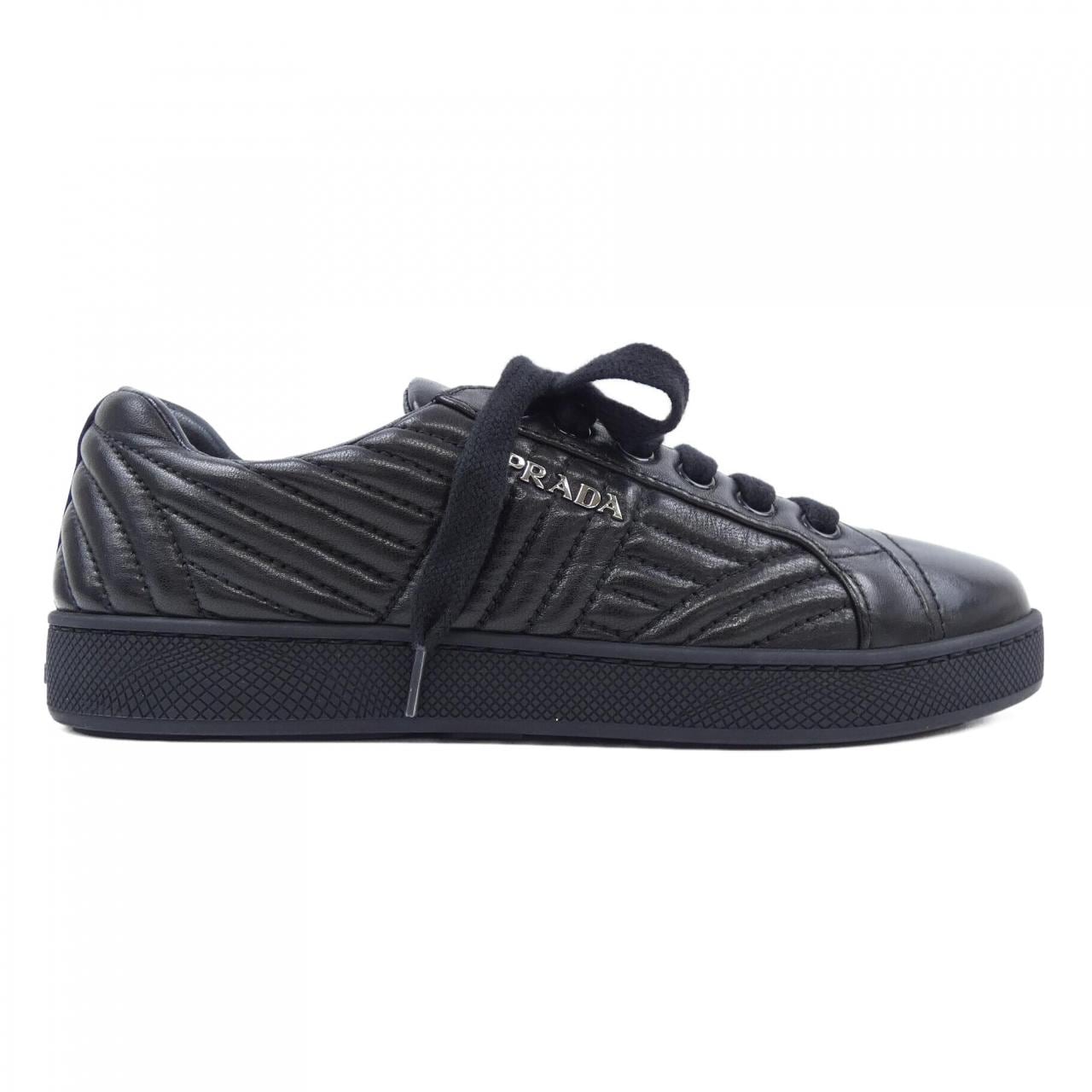 プラダ PRADA スニーカー