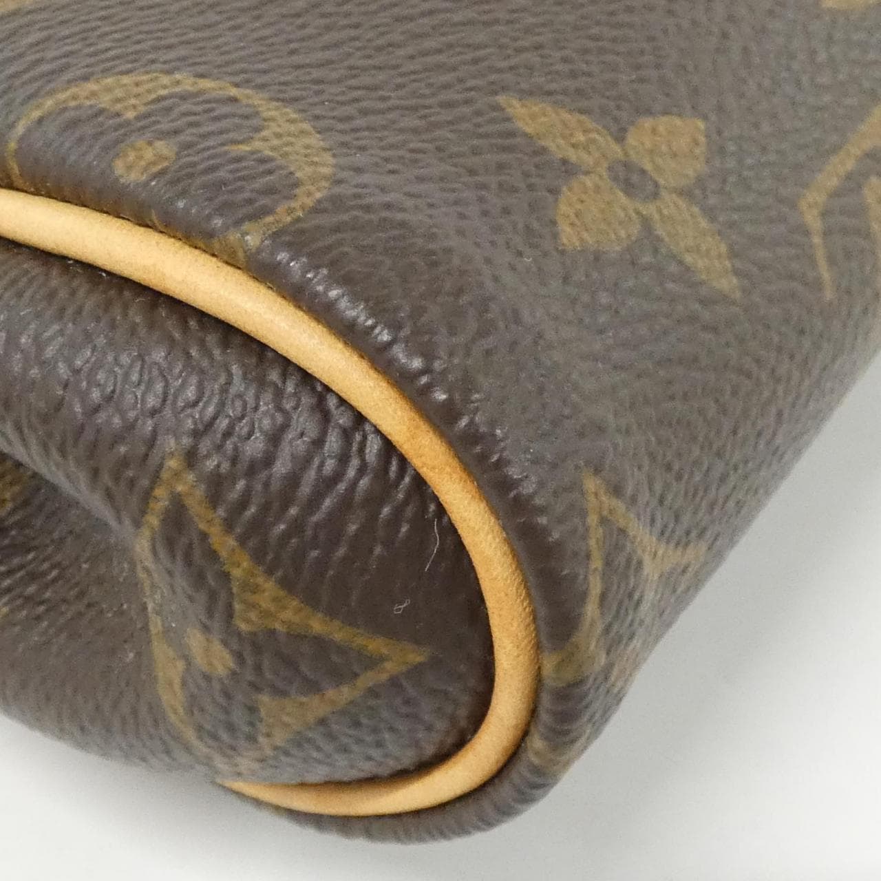 ルイヴィトン モノグラム エヴァ M95567 ショルダーバッグ