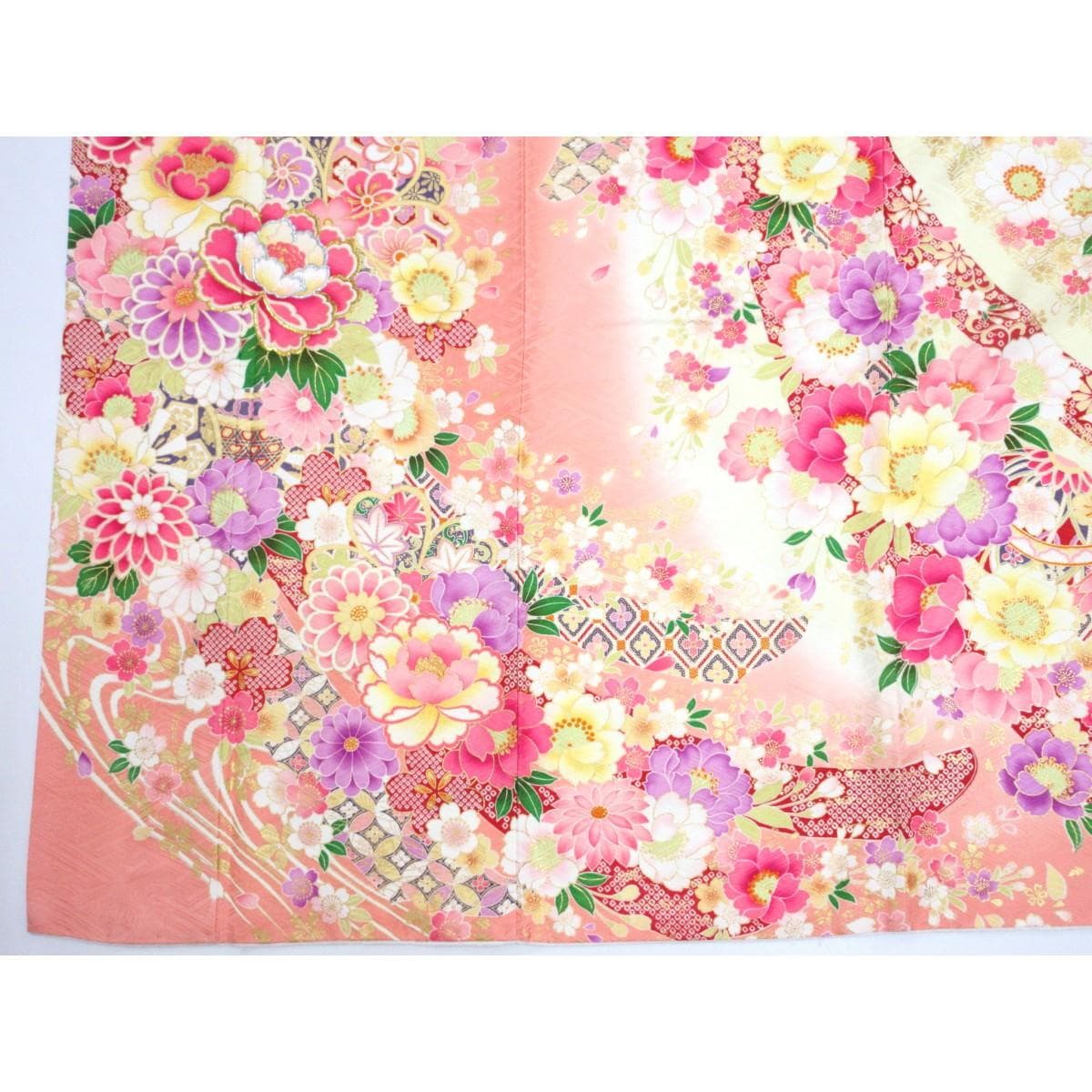 振袖　友禅金彩加工　刺繍入りボカシ染