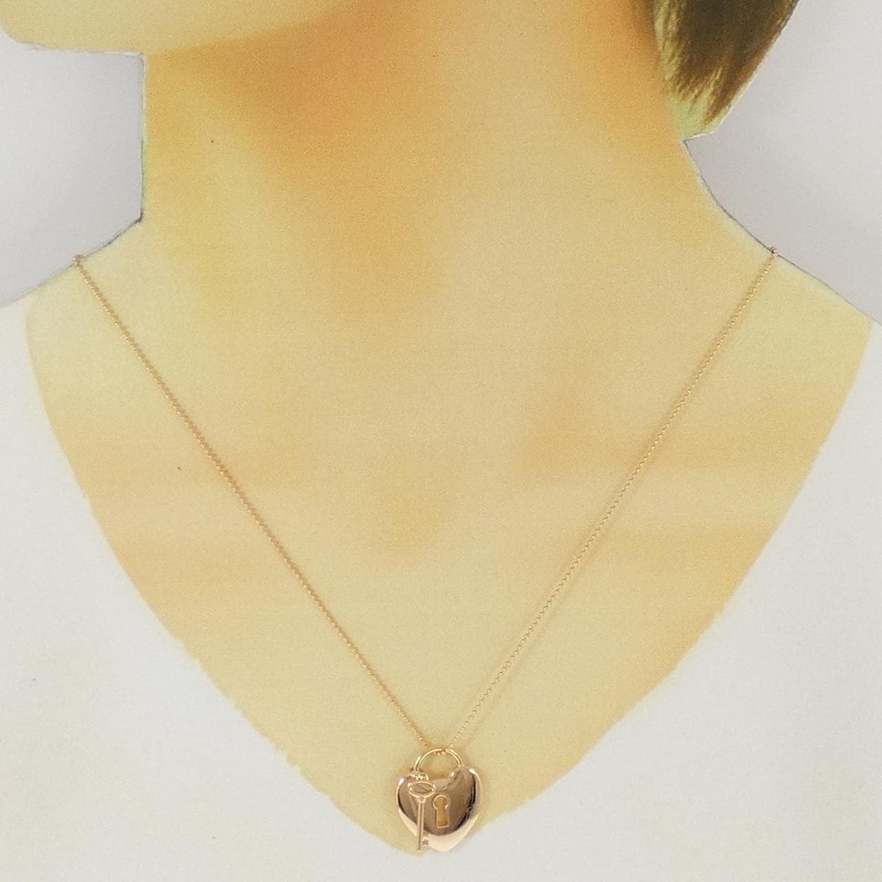 TIFFANY heart lock necklace