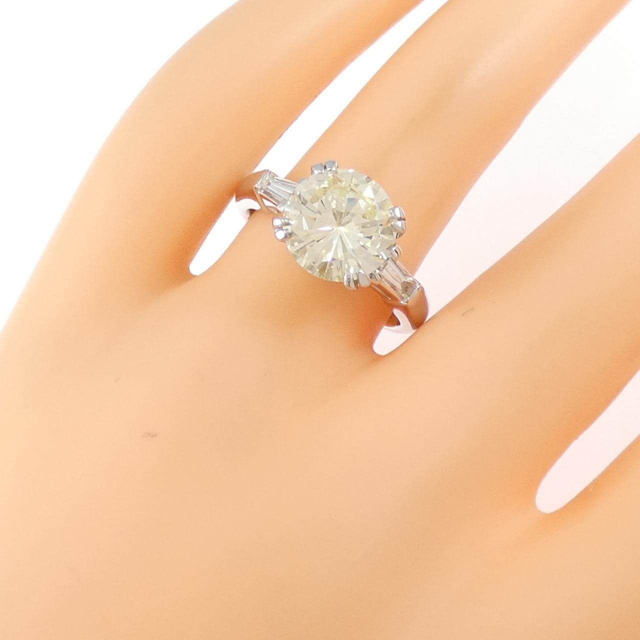 PT900 ダイヤモンド リング 3.027CT VLY VS2 Fair