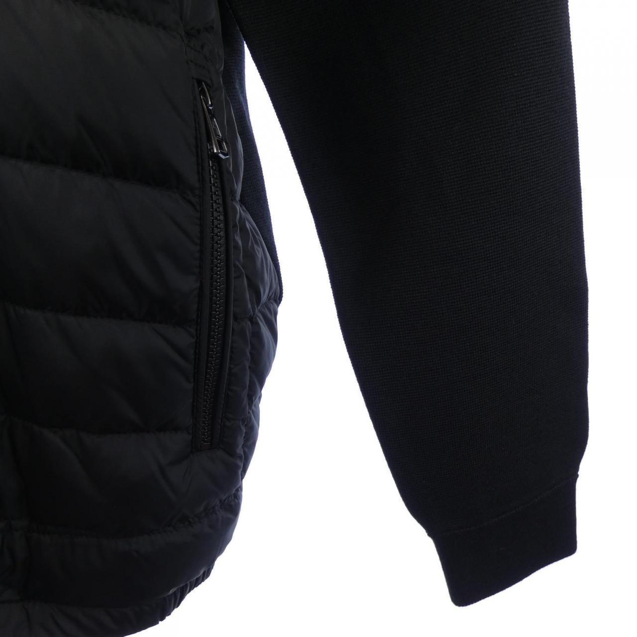 【新品】モンクレール MONCLER 20919B50700 ダウンジャケット