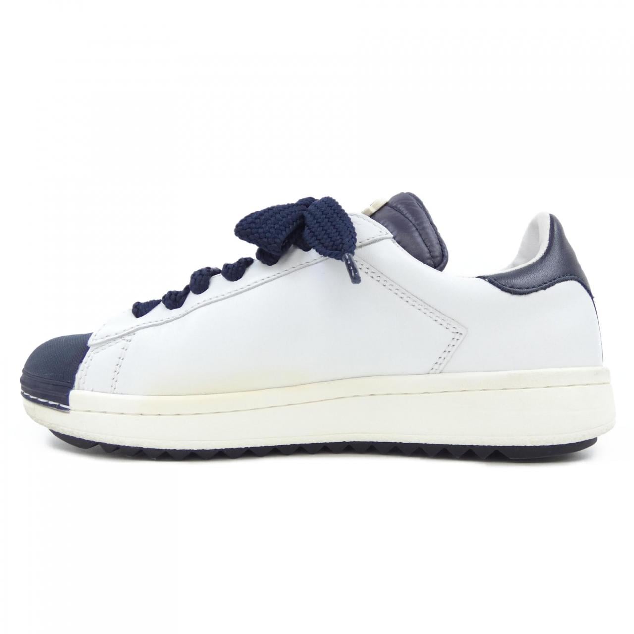 MONCLER MONCLER B2 09A 2021400 鞋款