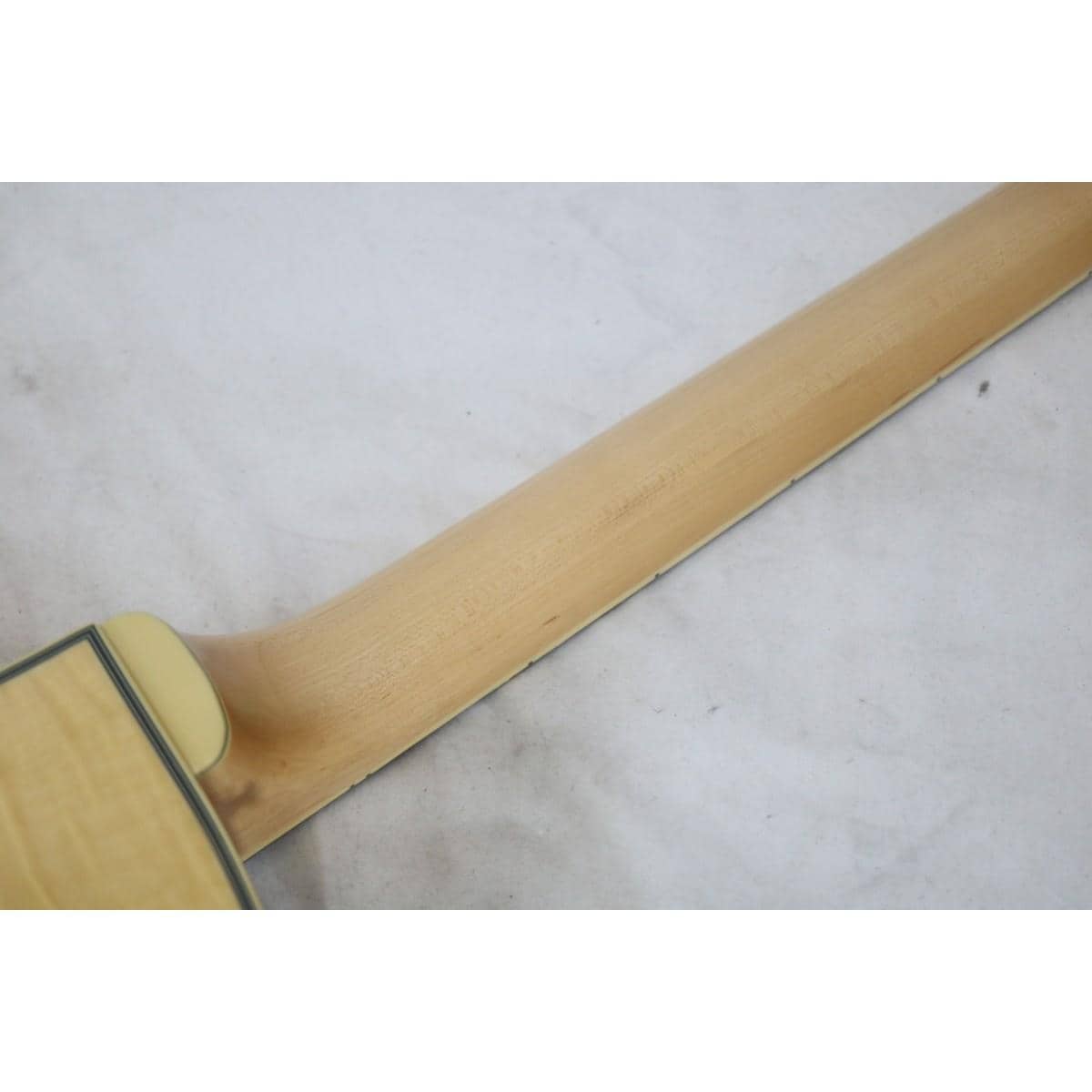 ＥＰＩＰＨＯＮＥ　　ＪＯＥ　ＰＡＳＳ　ＥＭＰＥＲＯＲ　ＩＩ