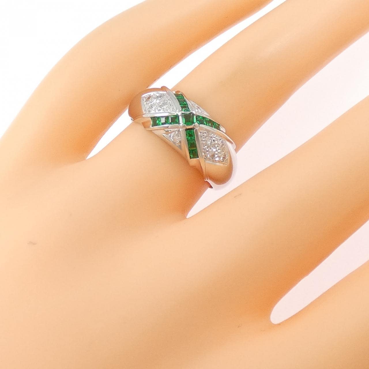 PT900 エメラルド リング 0.25CT