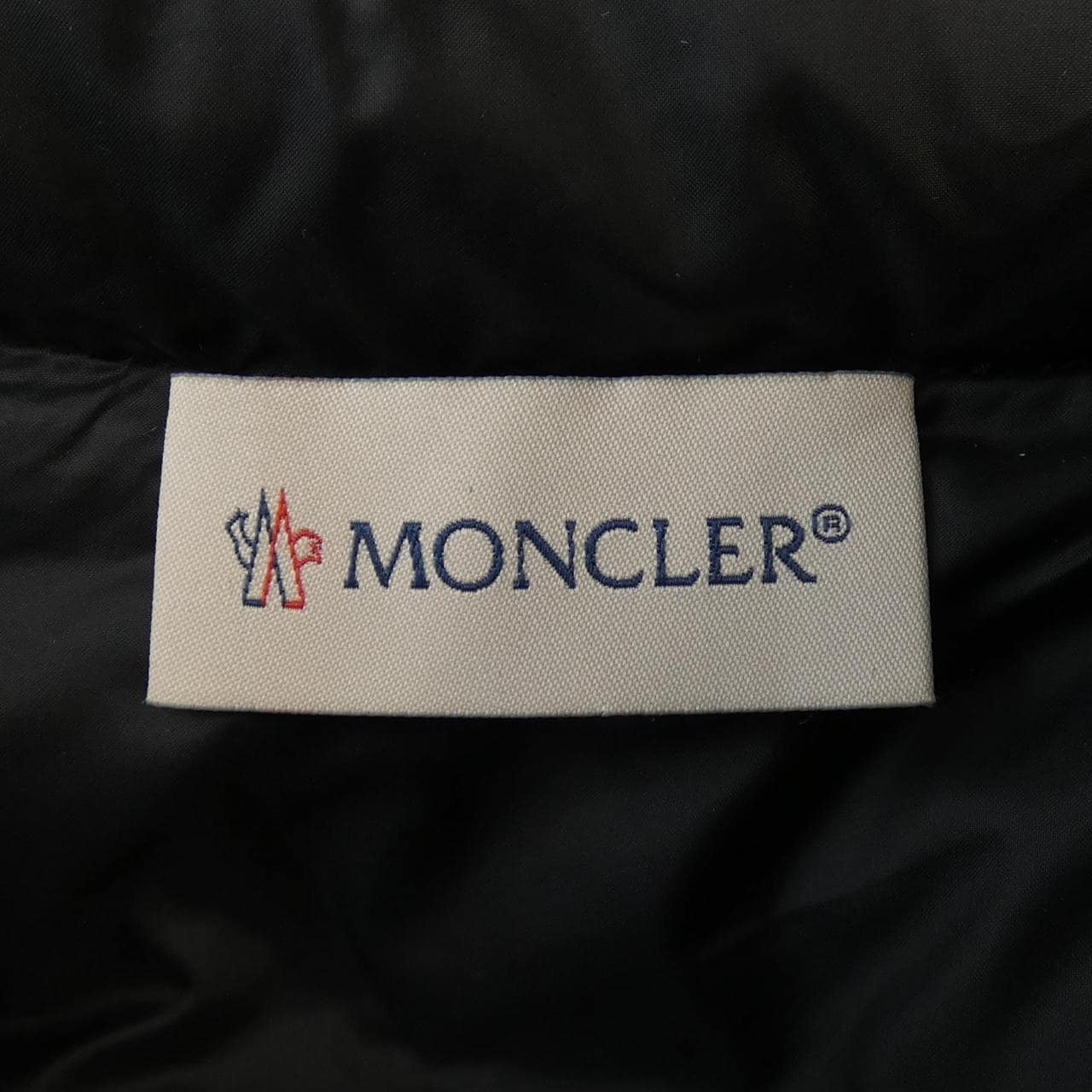 モンクレール MONCLER 10939B50900 ダウンジャケット
