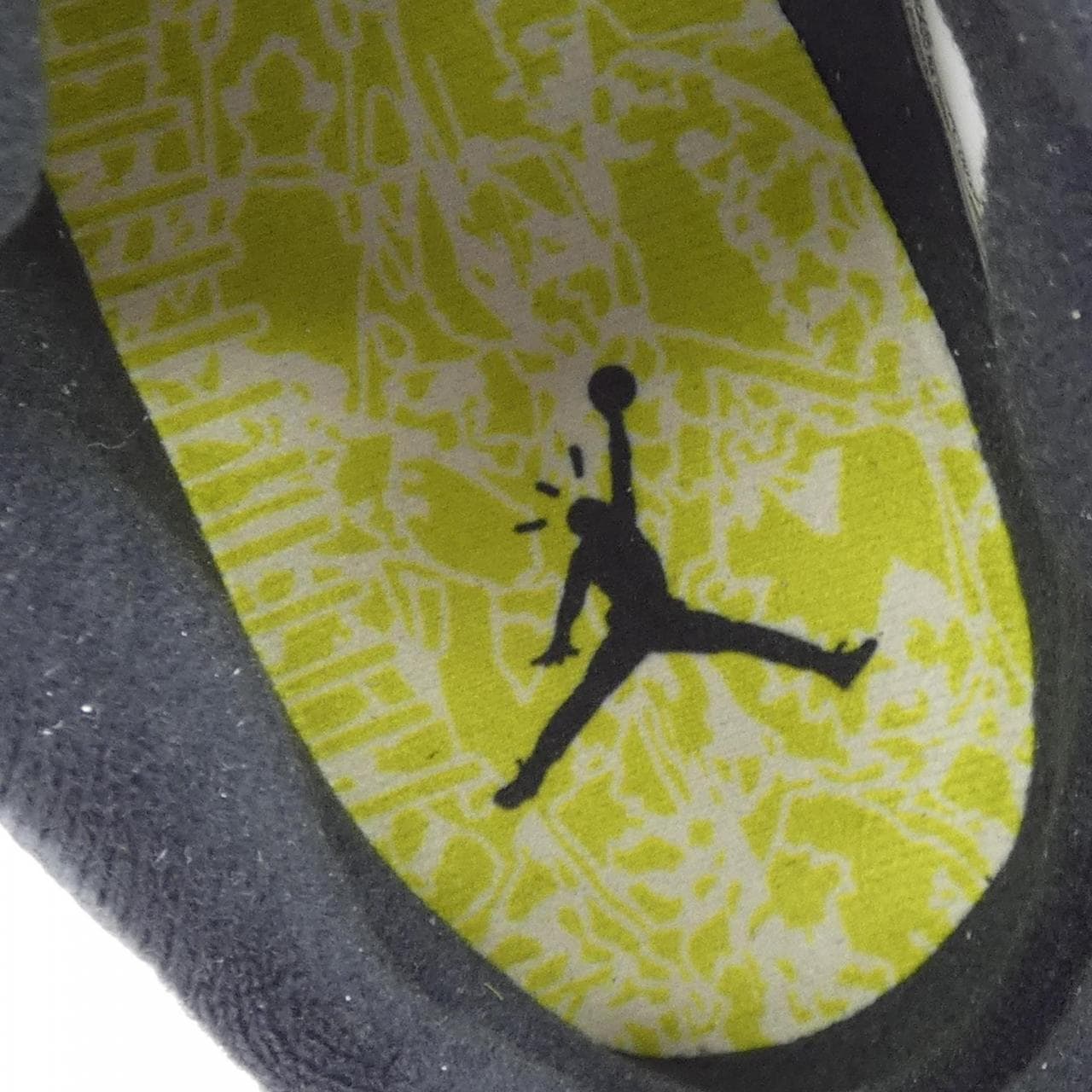 ナイキ ジョーダン NIKE JORDAN FZ8117-102 スニーカー