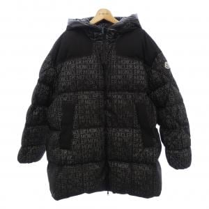 モンクレール MONCLER ダウンジャケット