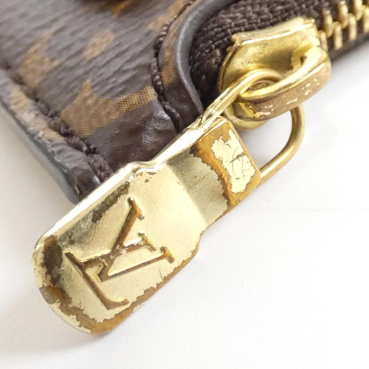 ルイヴィトン モノグラム リバース ループ ホーボー M46311 ショルダーバッグ