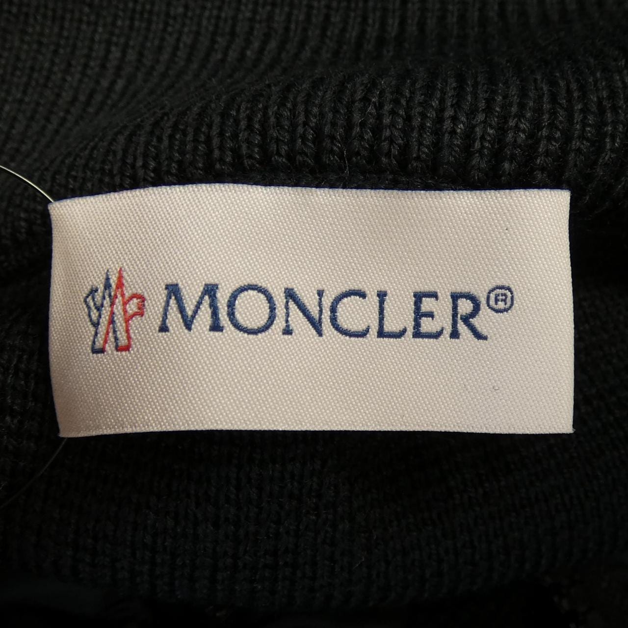 【新品】モンクレール MONCLER 20919B50700 ダウンジャケット