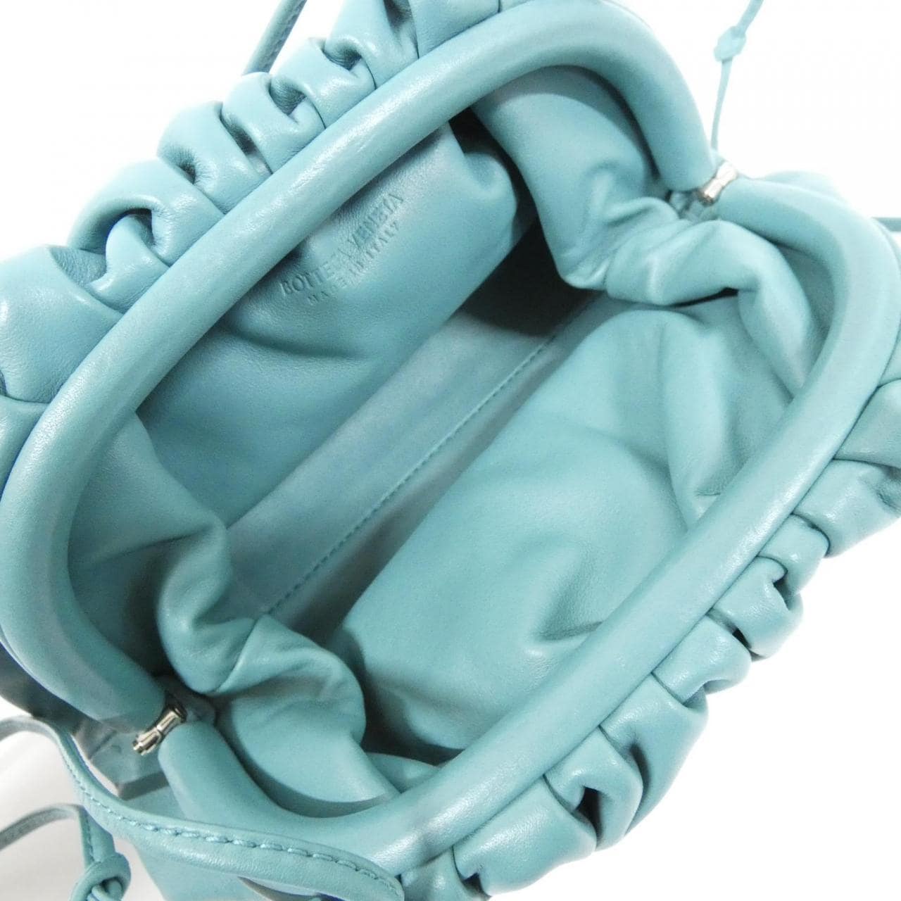 ボッテガヴェネタ 585852 VCP40 ショルダーバッグ