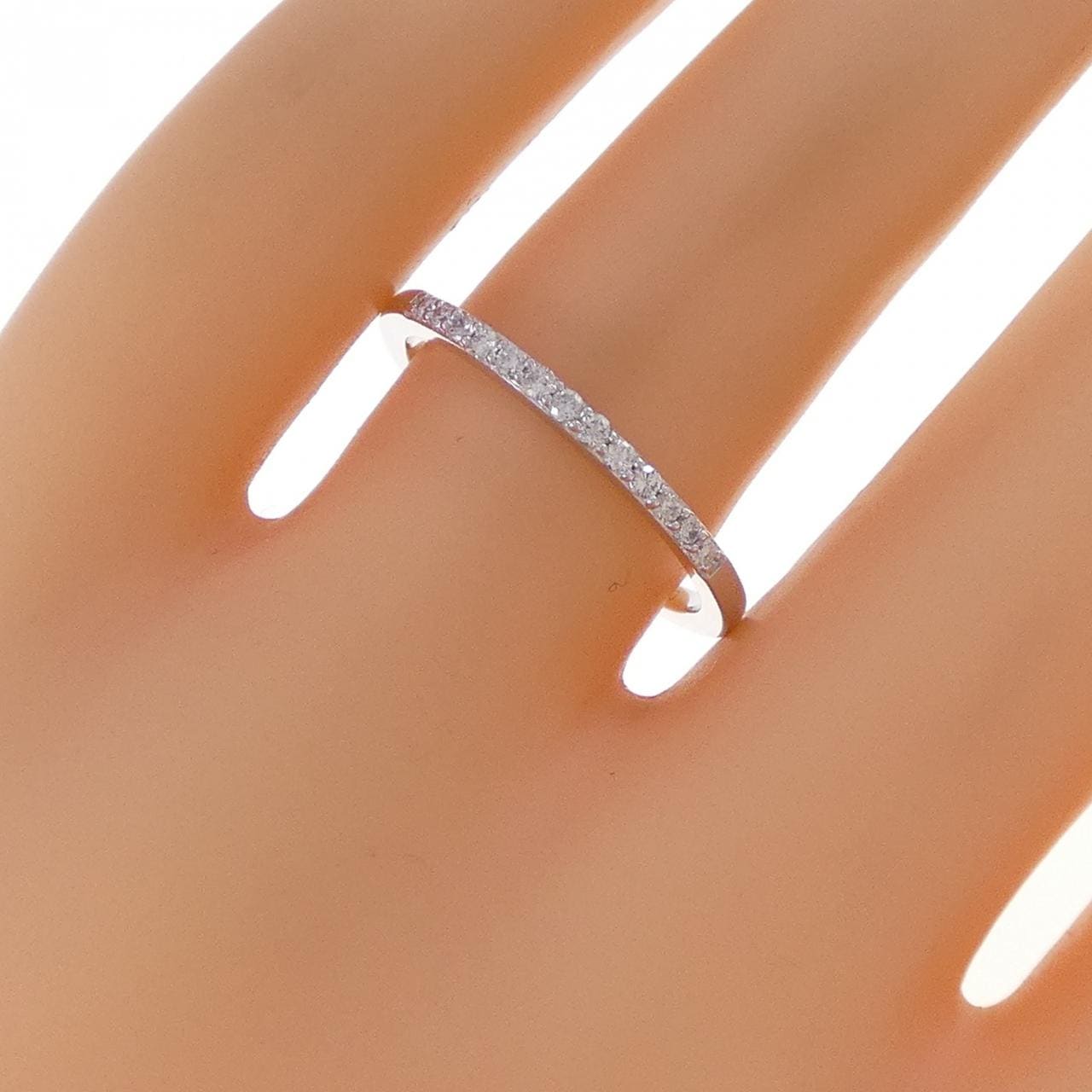 ジーエスティービー ダイヤモンド リング 0.10CT