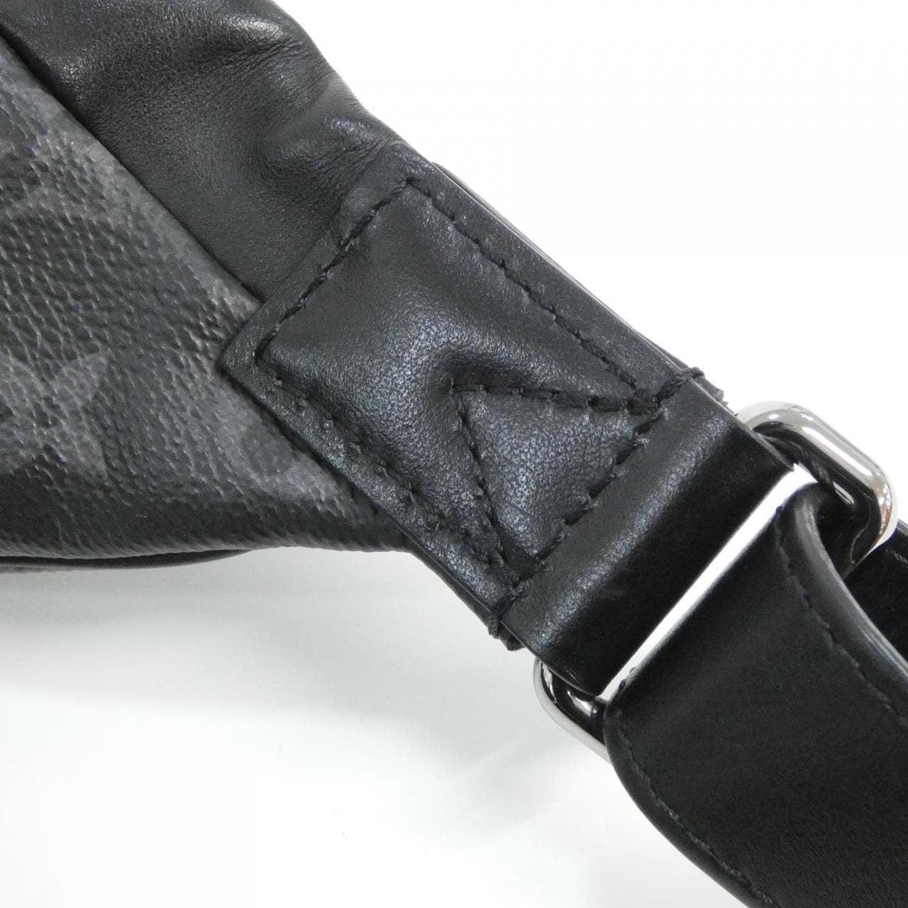 ルイヴィトン モノグラム エクリプス ディスカバリー バムバッグ M44336 ボディバッグ