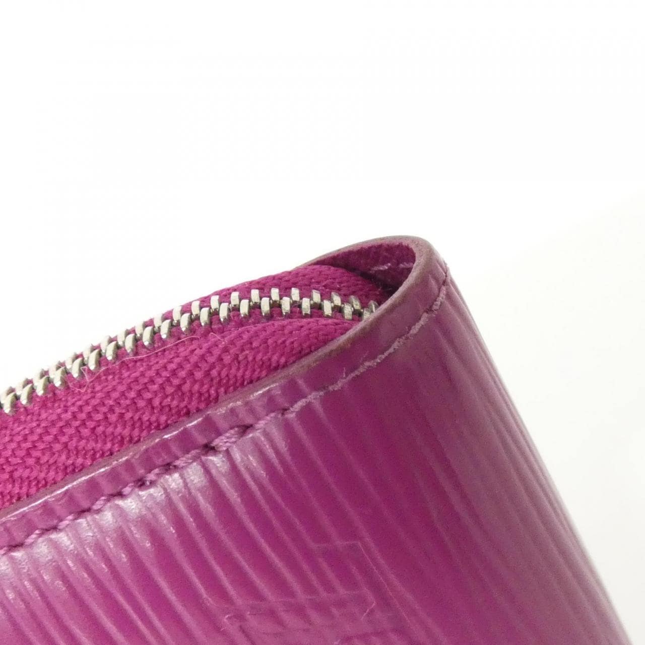 ルイヴィトン エピ ジッピー コインパース M6015L コインケース