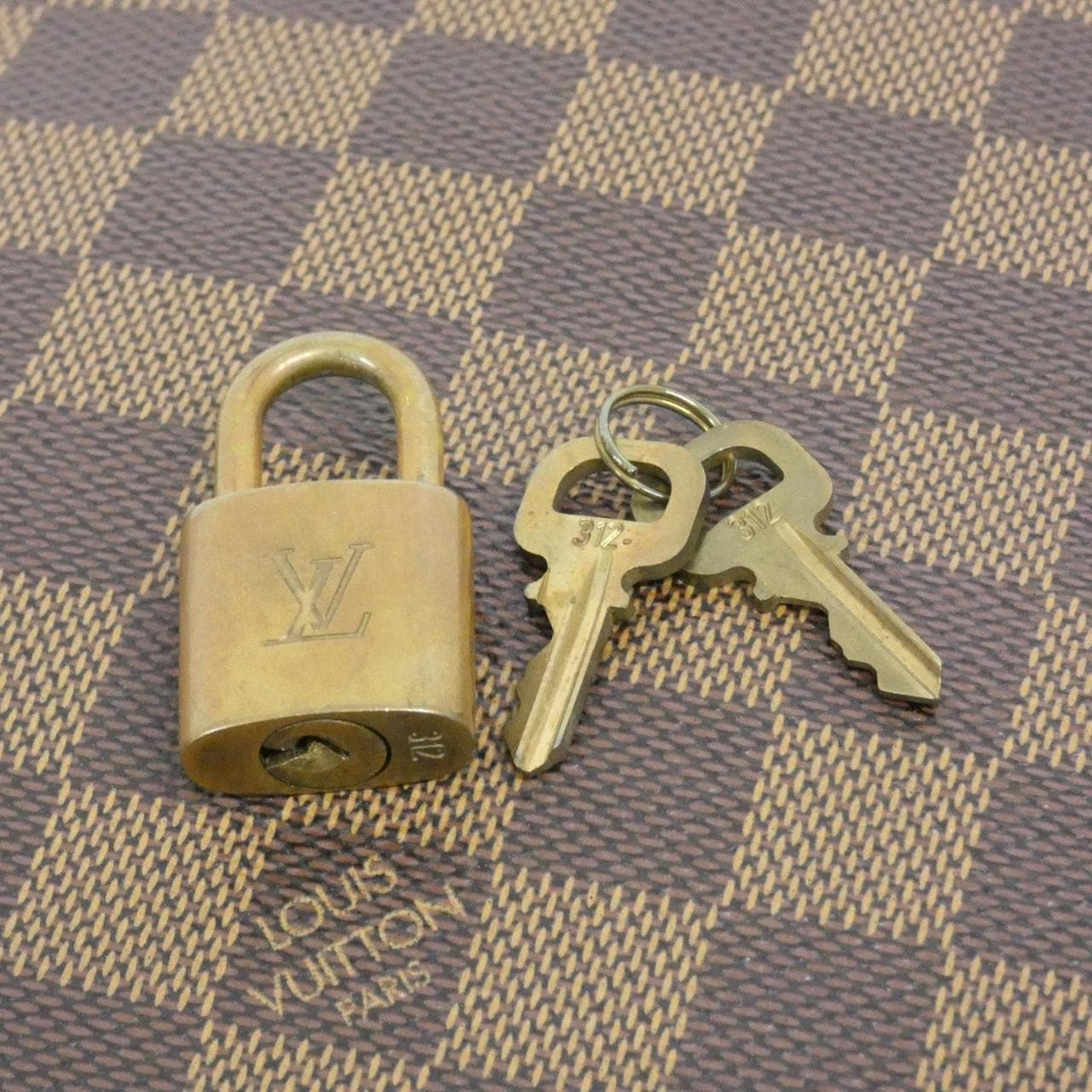 ルイヴィトン ダミエ アルマ PM N51131 バッグ