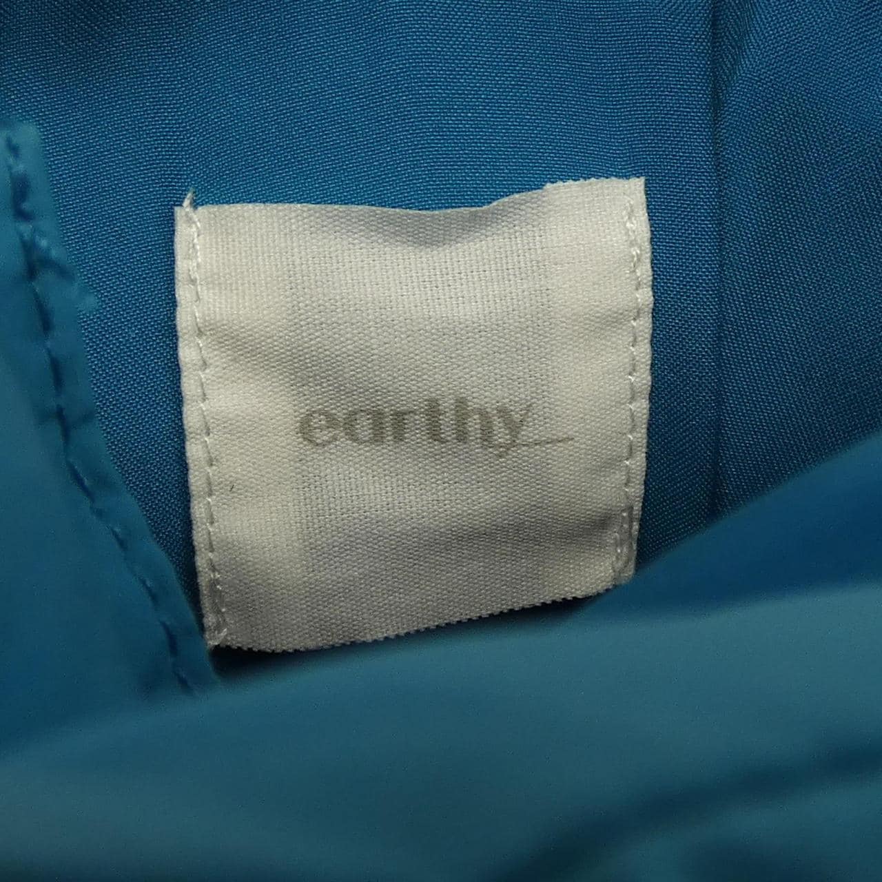 EARTHY ダウンコート