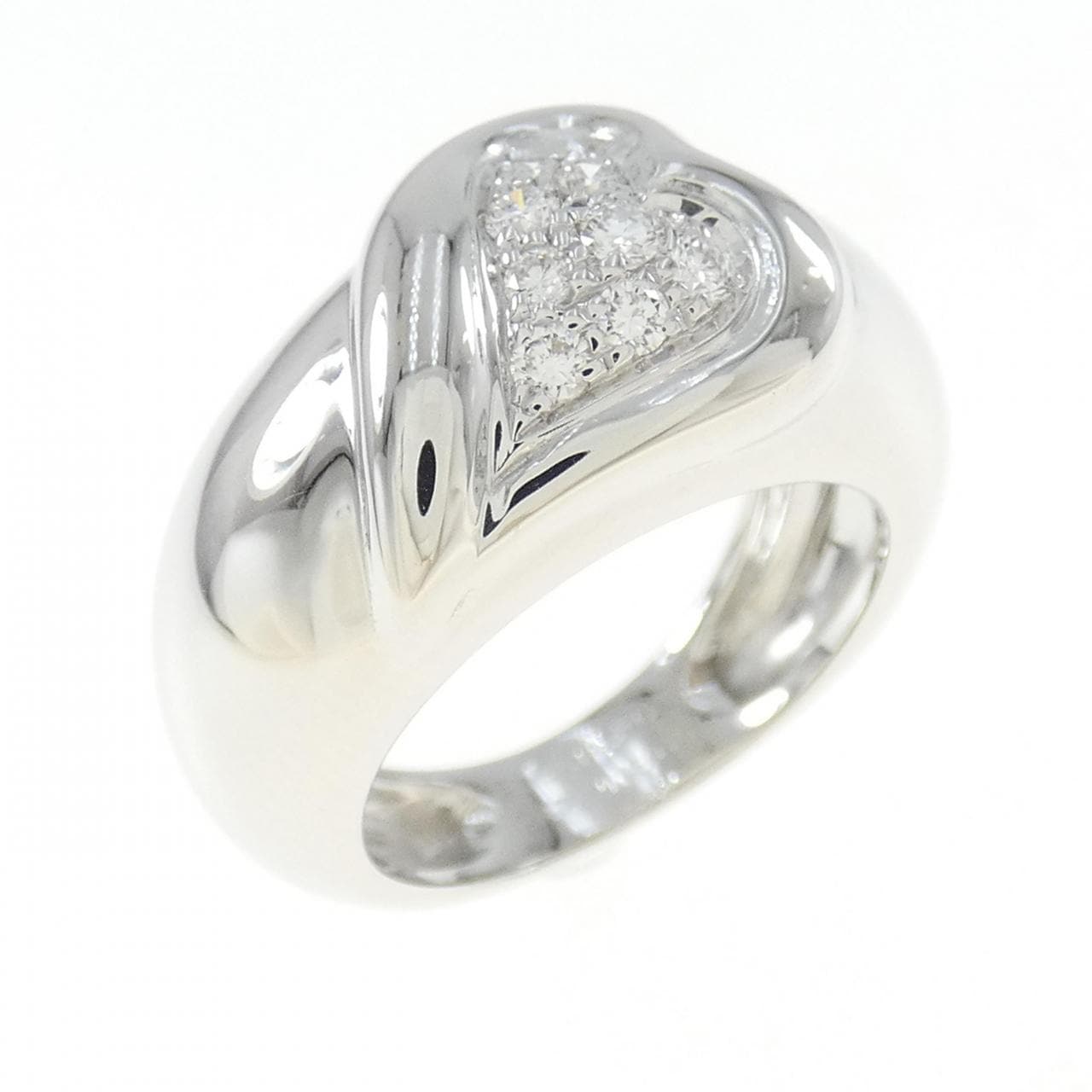 Boucheron heart Diamond ring