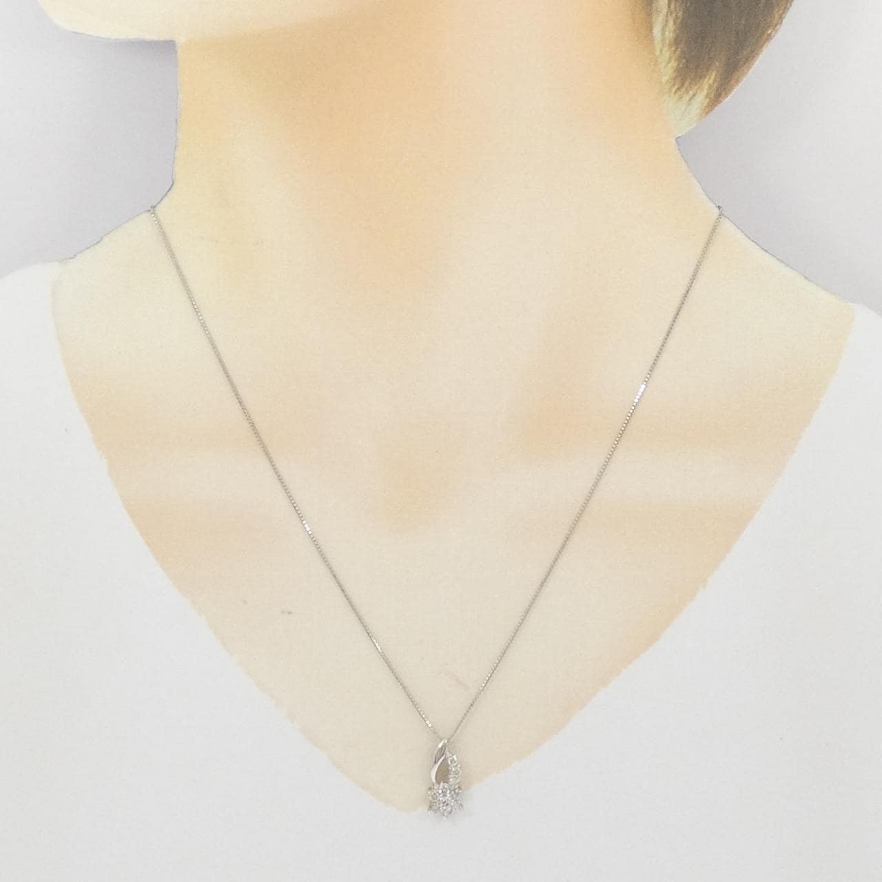 PT900/PT850 フラワー ダイヤモンド ネックレス 0.50CT