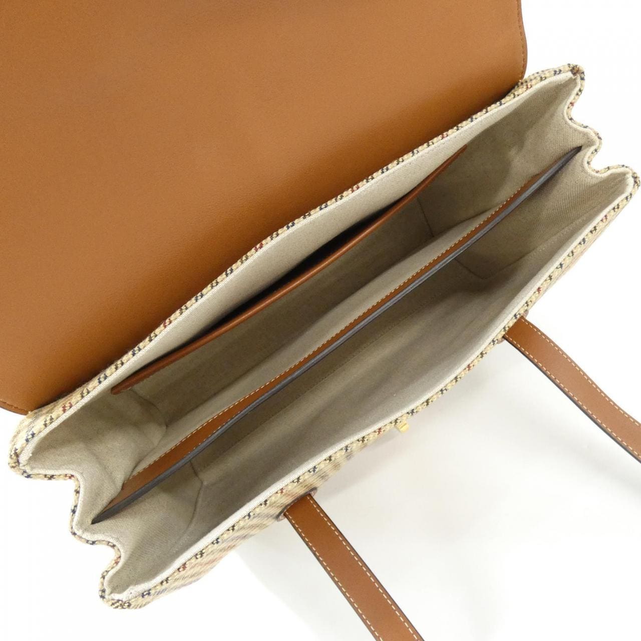 【新品】セリーヌ ミディアム ソフト 16 195542EOM ショルダーバッグ