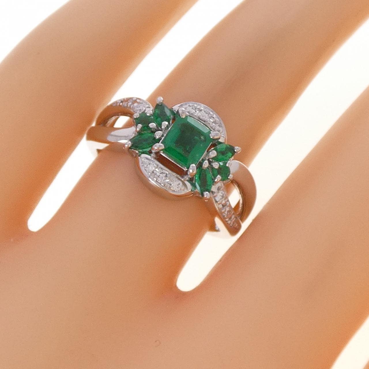 タサキ エメラルド リング 0.41CT