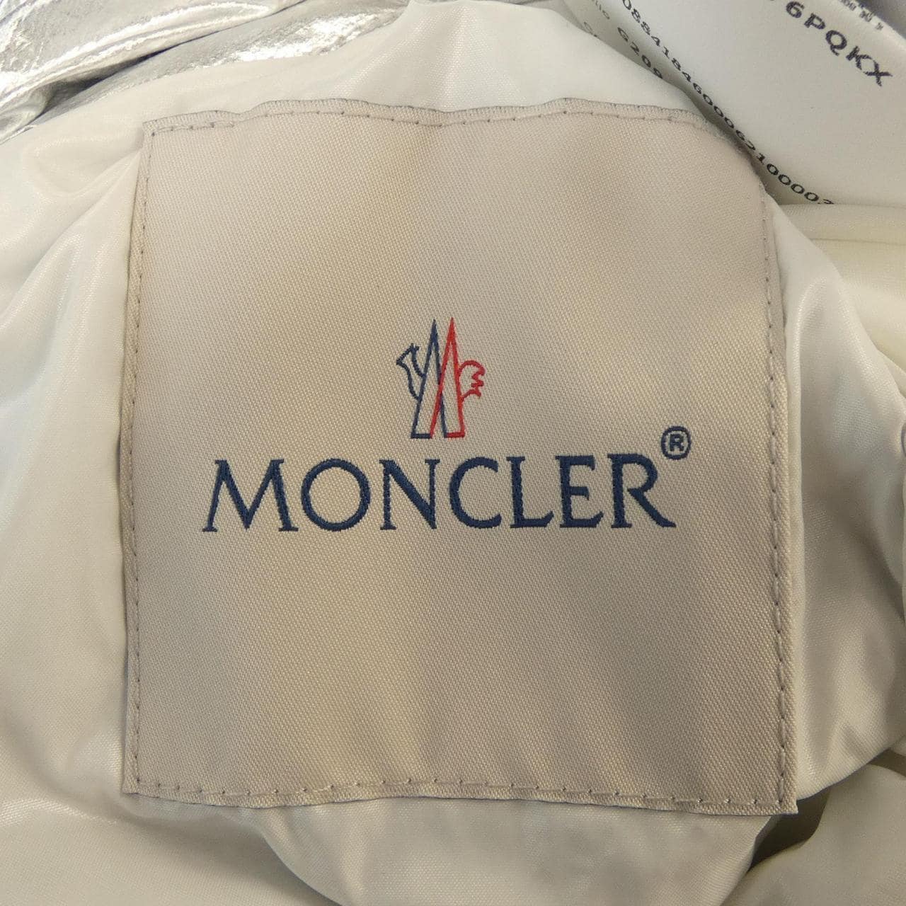 モンクレール MONCLER ダウンジャケット