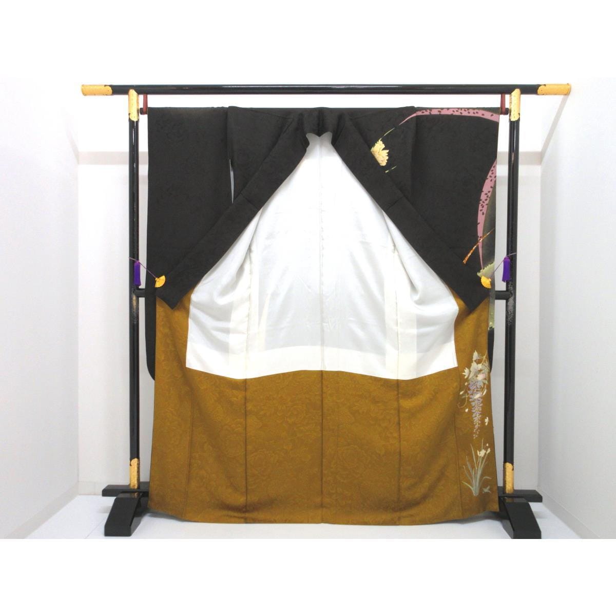 振袖　友禅金彩加工　刺繍入りボカシ染