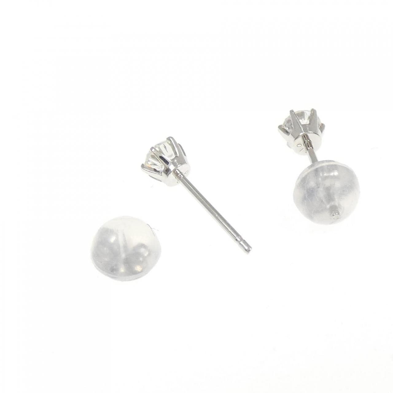 PT900 Solitaire Diamond Earrings 0.30CT