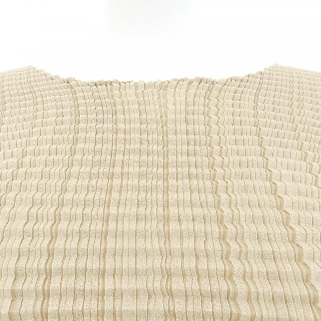 イッセイミヤケ ISSEY MIYAKE IM24FJ526 トップス