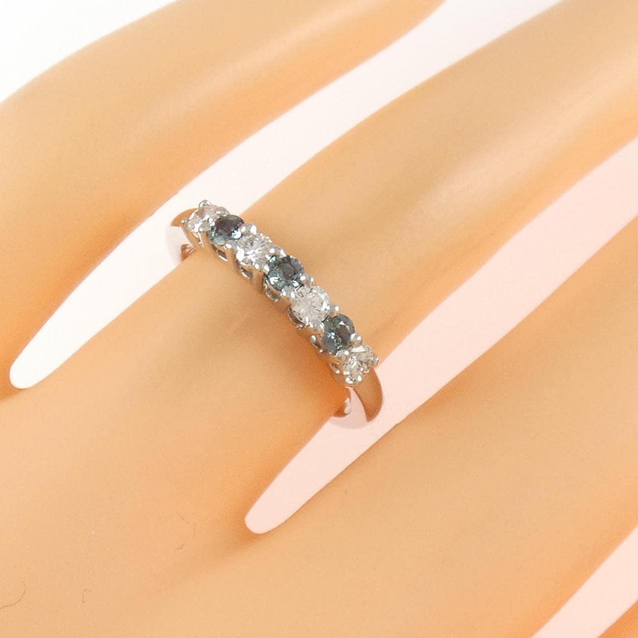 PT900 アレキサンドライト リング 0.185CT