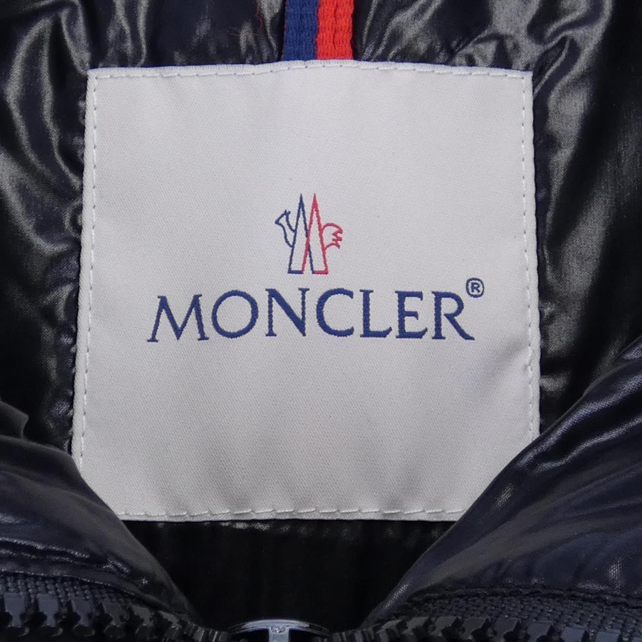 モンクレール MONCLER ダウンジャケット