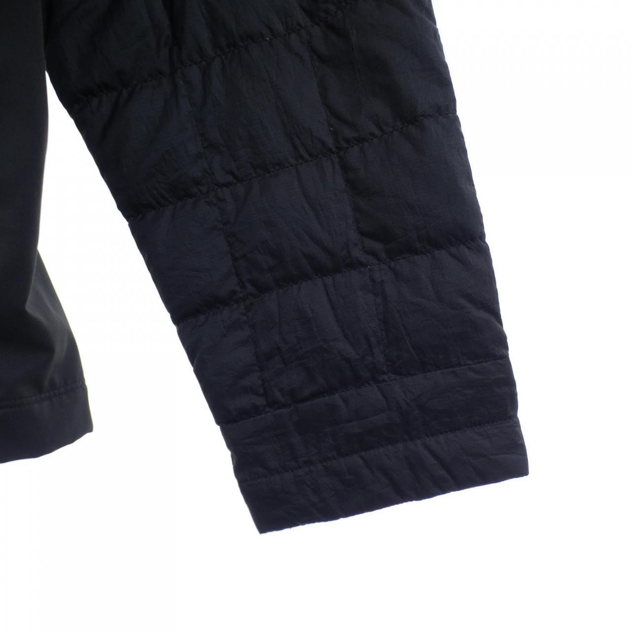 アークテリクス ARC'TERYX 22951-119515 ダウンジャケット