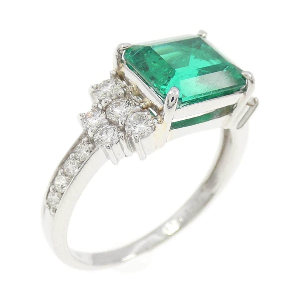 【リメイク】PT900 エメラルド リング 1.78CT コロンビア産