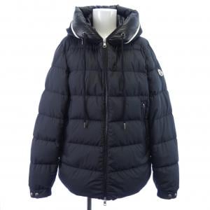 モンクレール MONCLER ダウンジャケット