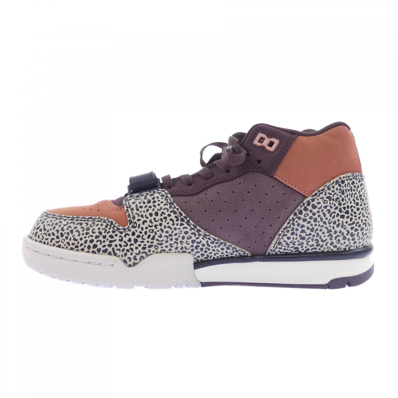 ナイキ NIKE IF0501-200 スニーカー
