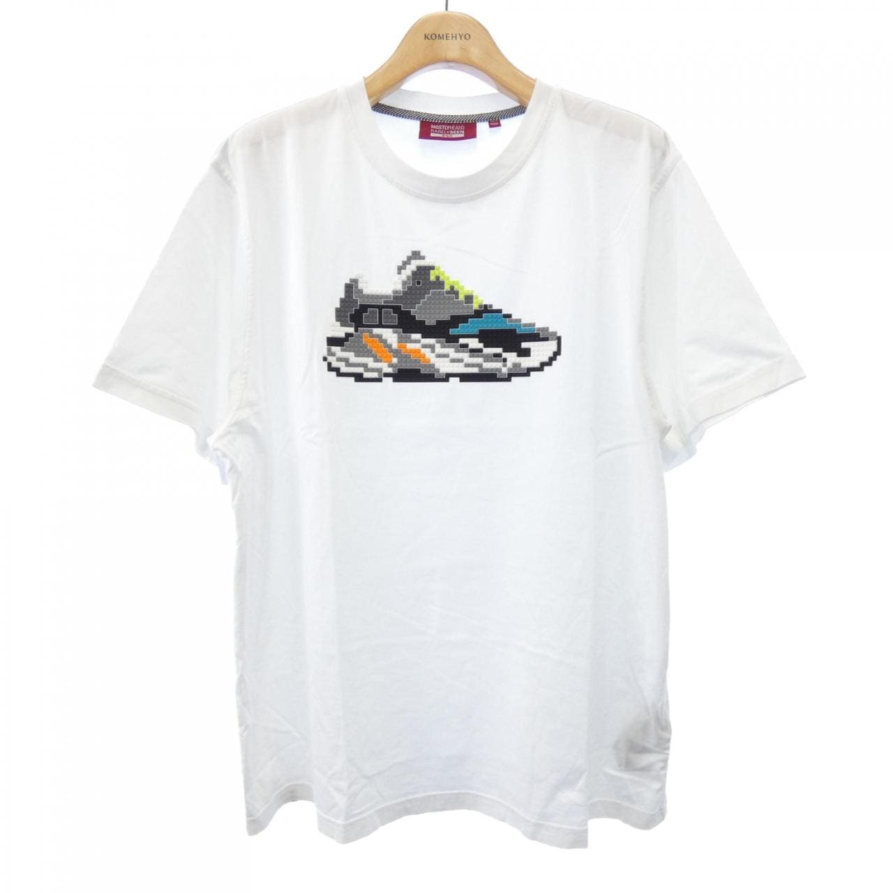 MonstlyHeardRarely Tシャツ