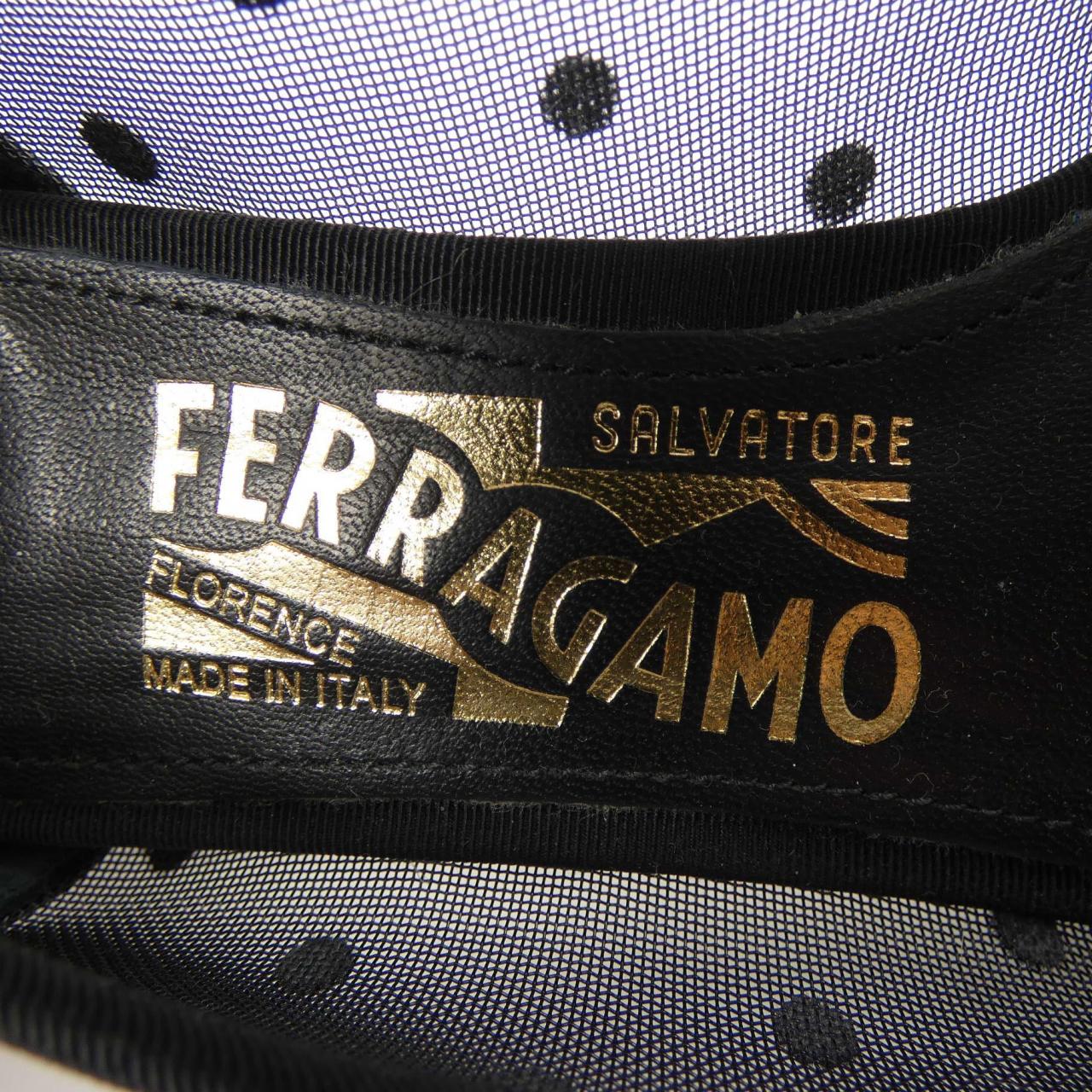 サルヴァトーレフェラガモ SALVATORE FERRAGAMO パンプス