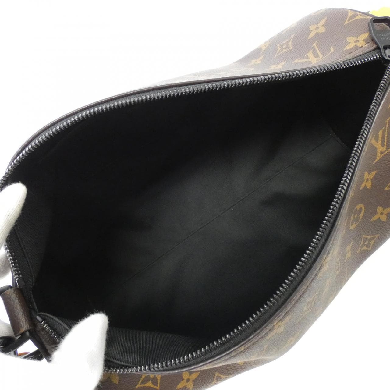 LOUIS VUITTON Monogram Macassar Soft Porochon M46691 单肩包